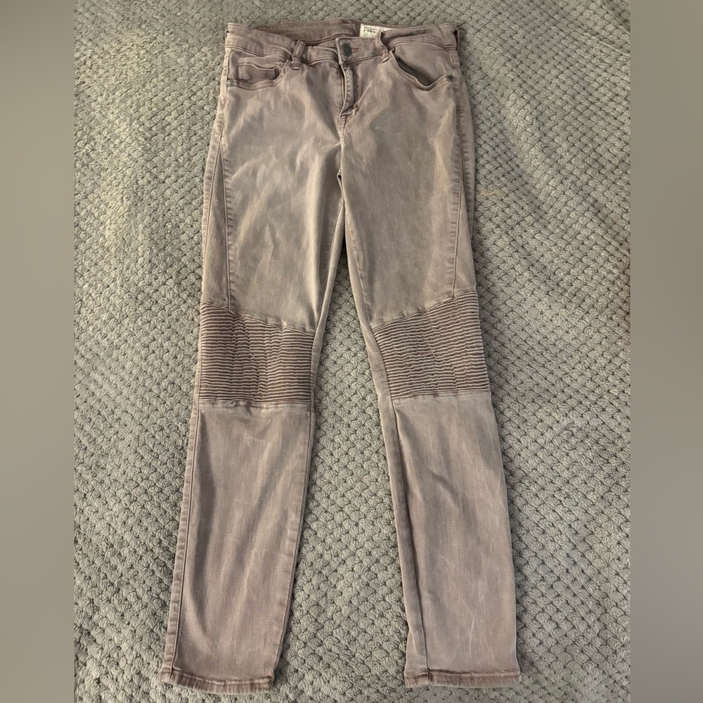 Pistola Skinny Jeans with Stylish Knee Details - Picture 1 of 4